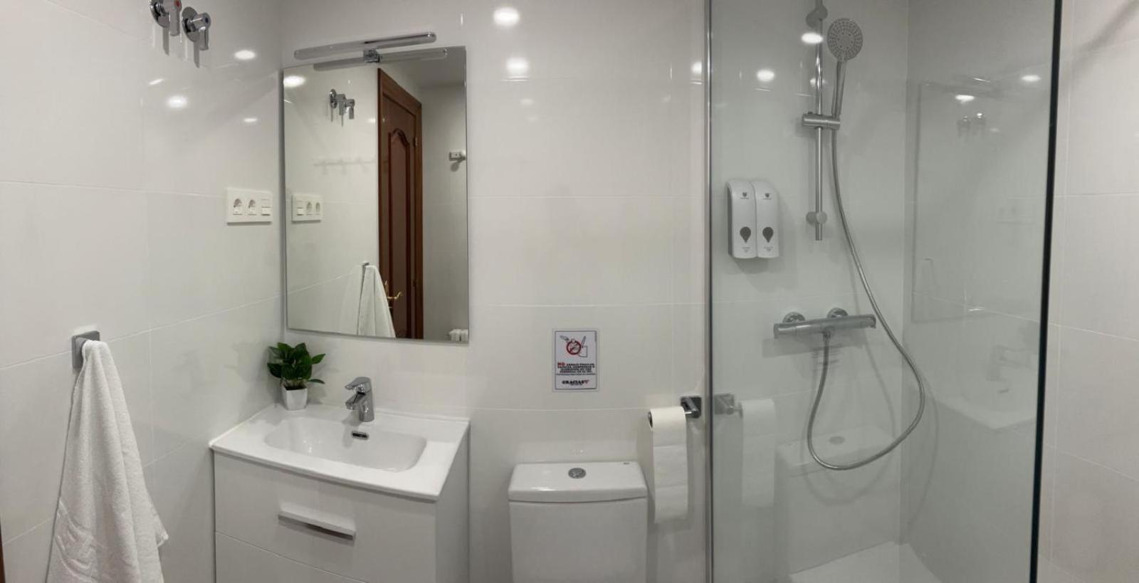 Duplex 122M2, 4 Dormitorios, 2 Banos Completos, Wifi 1Gb Mundaka Exterior photo
